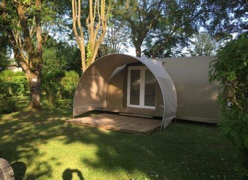 Camping Au Bois Dormant Chauffour-sur-Vell Exterior foto