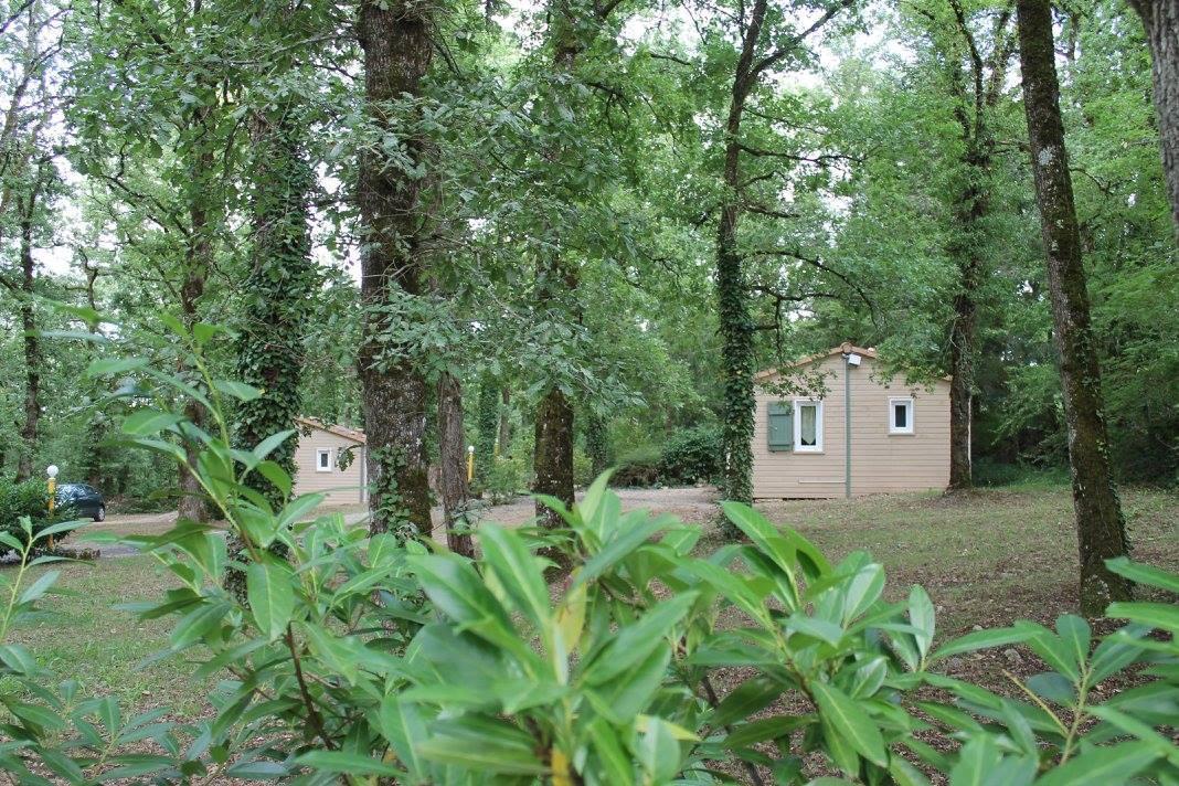 Camping Au Bois Dormant Chauffour-sur-Vell Exterior foto