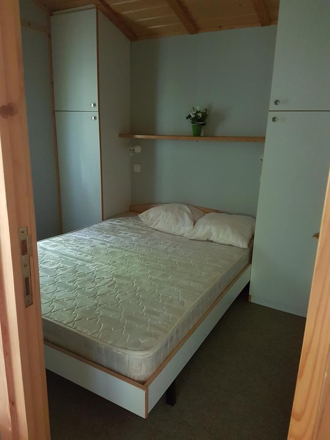Camping Au Bois Dormant Chauffour-sur-Vell Exterior foto