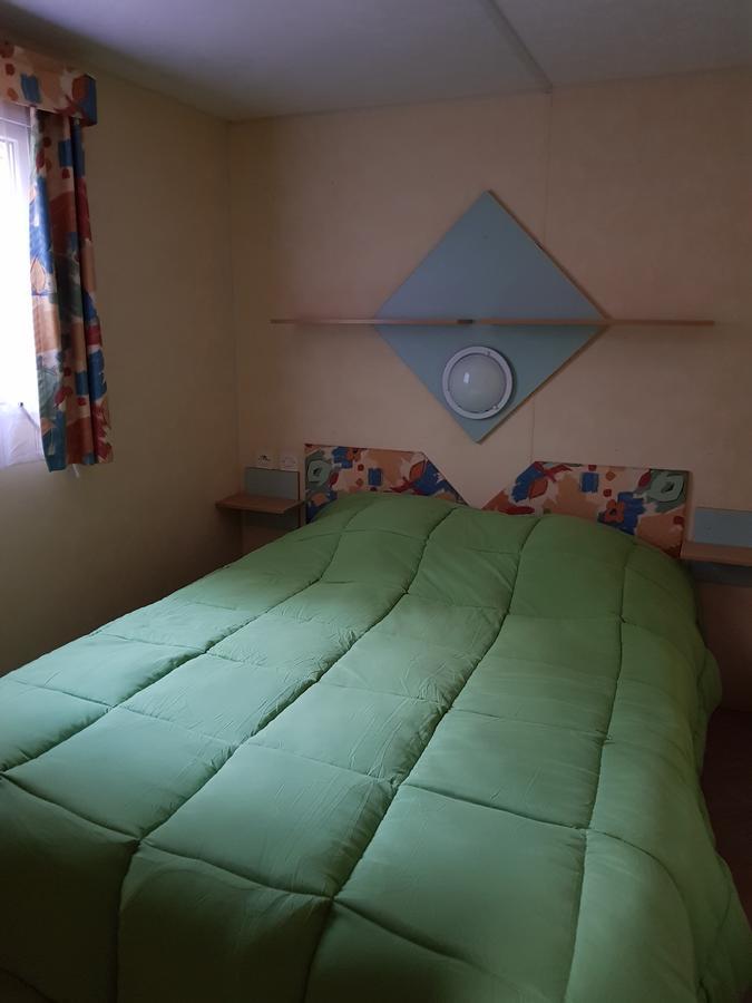 Camping Au Bois Dormant Chauffour-sur-Vell Exterior foto