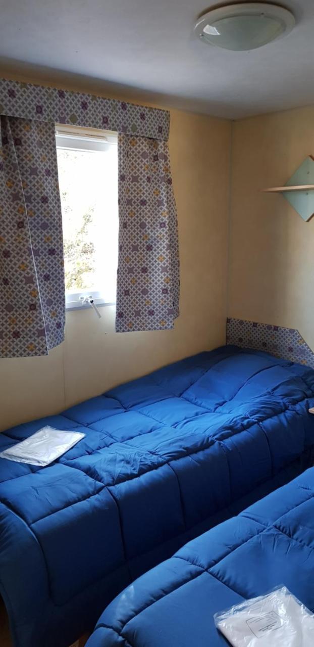 Camping Au Bois Dormant Chauffour-sur-Vell Exterior foto